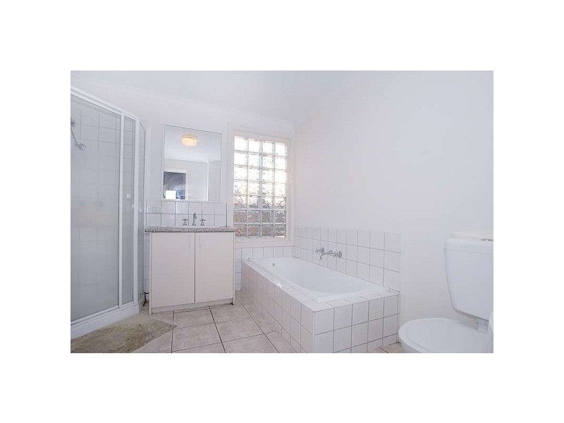 4/8 Larbert Road, Noble Park VIC 3174