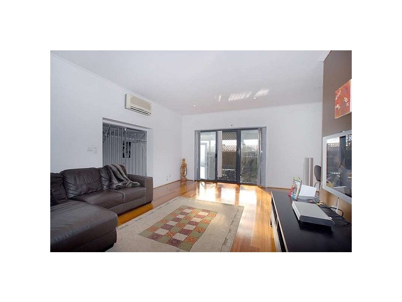 2/5 Lachlan Place, Keysborough VIC 3173