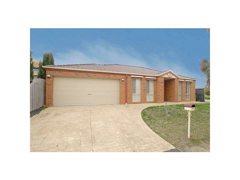 1 Clocktower Court, Berwick VIC 3806