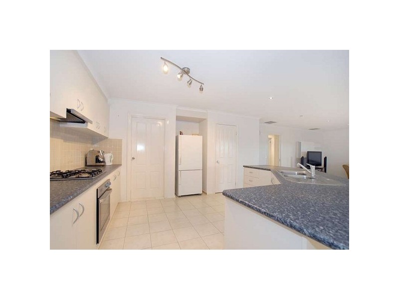 1 Clocktower Court, Berwick VIC 3806