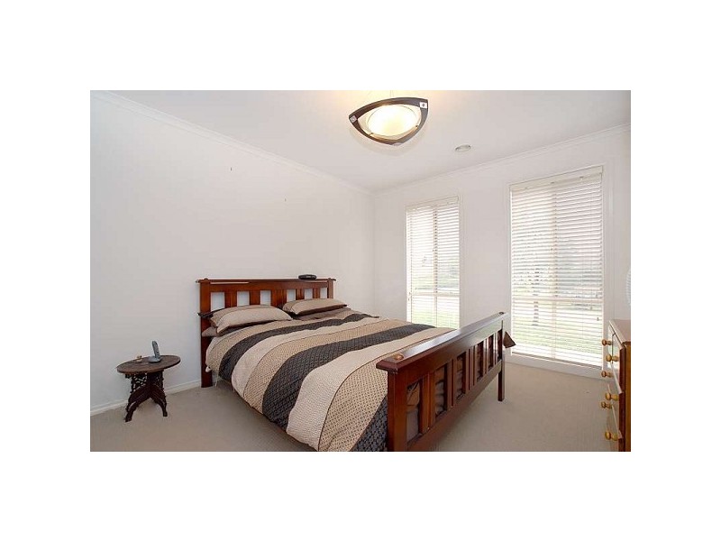 1 Clocktower Court, Berwick VIC 3806