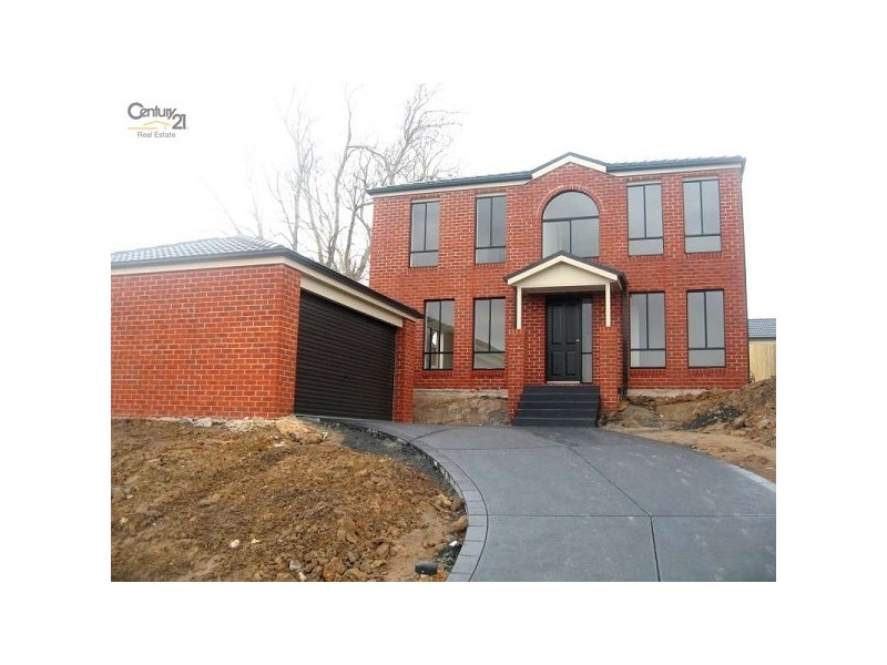 13 Yellow Gum Drive, Pakenham VIC 3810