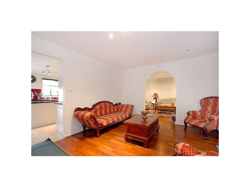 1 Nioka Court, Endeavour Hills VIC 3802