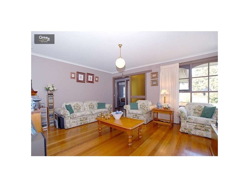 27 Beauvorno Avenue, Keysborough VIC 3173