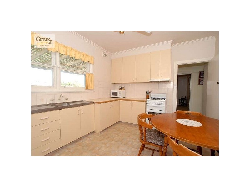 43 Stuart Street, Noble Park VIC 3174