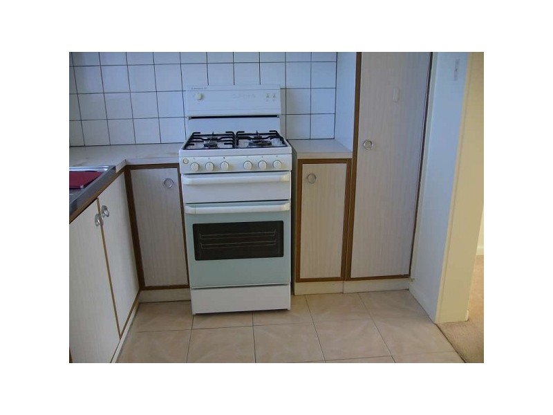 8/17 Royal Avenue, Springvale VIC 3171