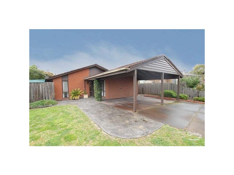 33 Kuringgai Crescent, Noble Park VIC 3174