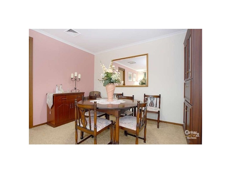 33 Kuringgai Crescent, Noble Park VIC 3174