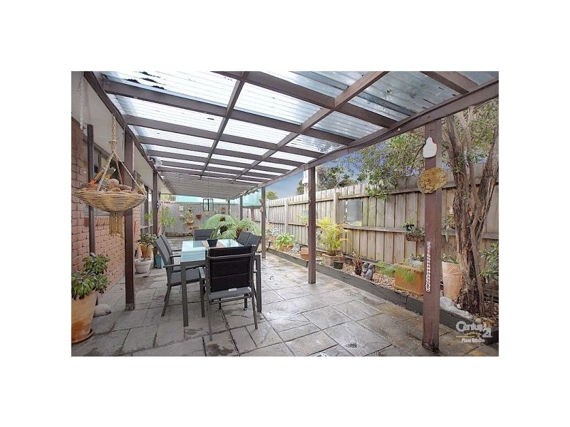 33 Kuringgai Crescent, Noble Park VIC 3174