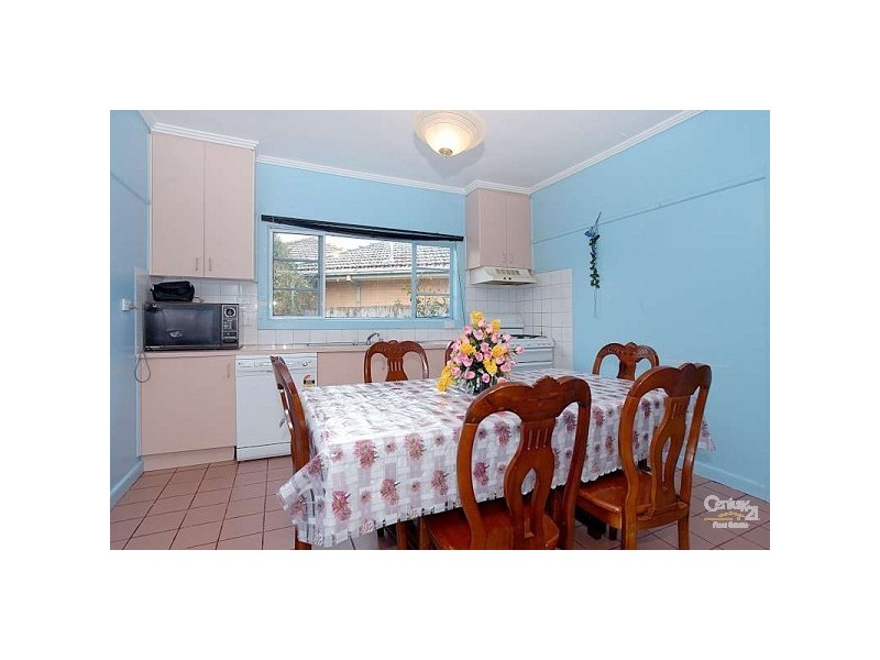 14 King George Parade, Dandenong VIC 3175