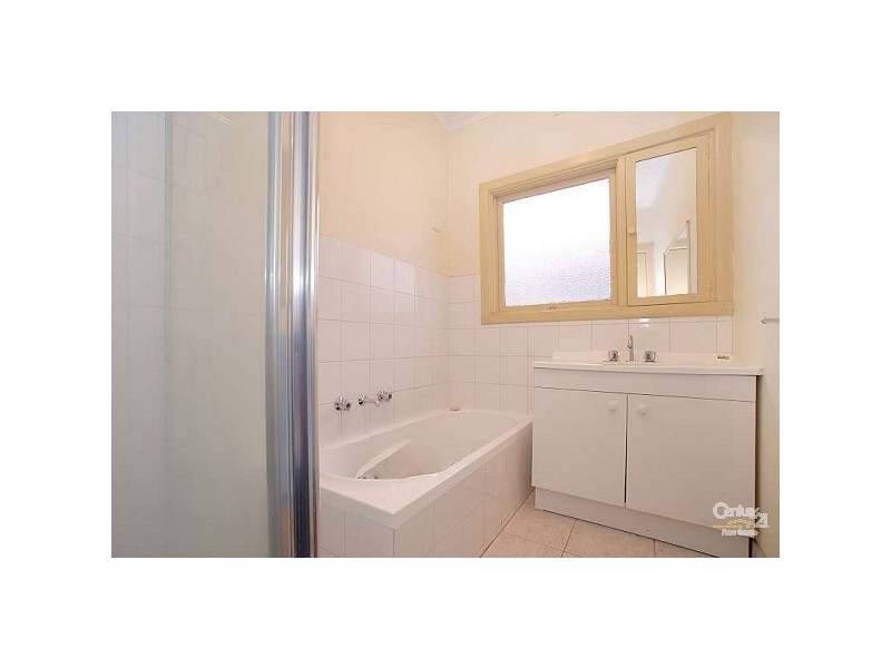 1/24 Myrtle Street, Noble Park VIC 3174