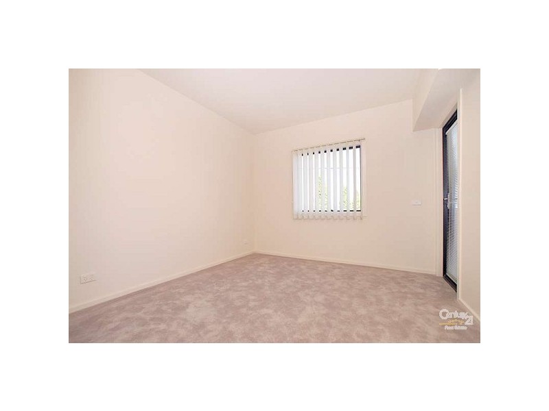 6/12 Hutton Street, Dandenong North VIC 3175