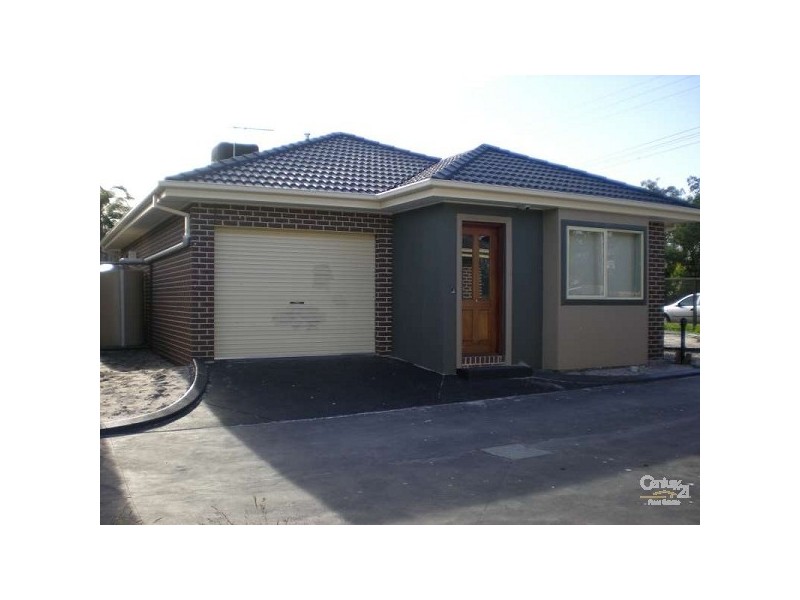 1/1174 Ballarto Road, Cranbourne VIC 3977