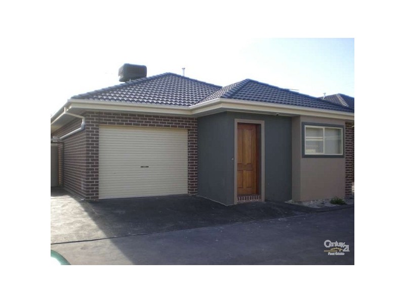 2/1174 Ballarto Road, Cranbourne VIC 3977