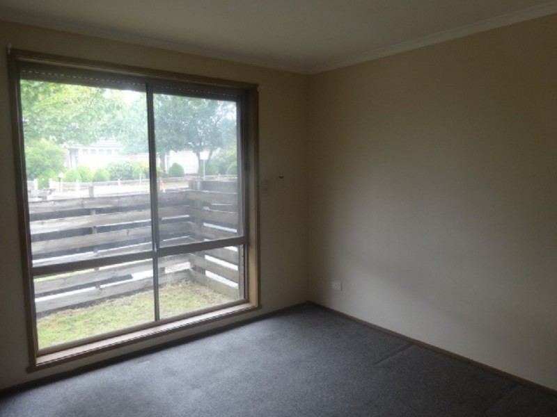 1/52 Cleeland Street, Dandenong VIC 3175