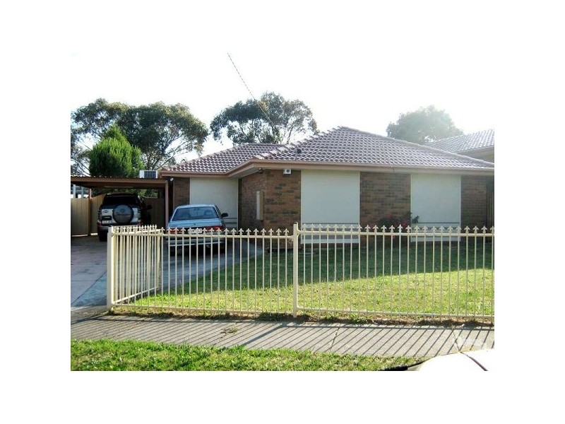 2 Mckeon Circuit, Dandenong North VIC 3175
