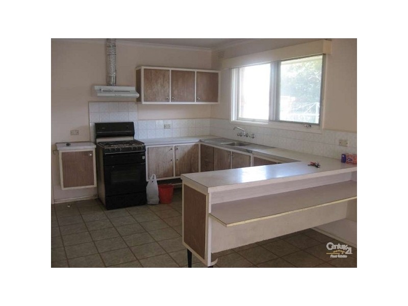 9 Hilton Avenue, Springvale VIC 3171