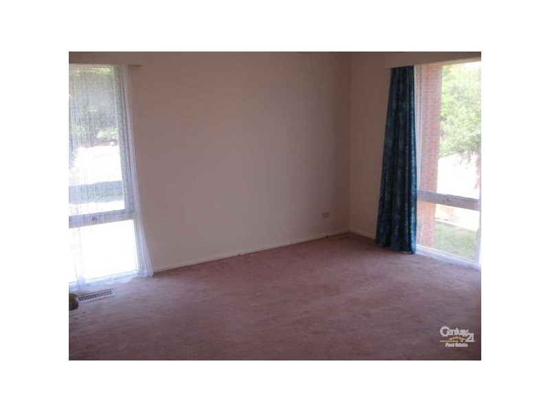 9 Hilton Avenue, Springvale VIC 3171