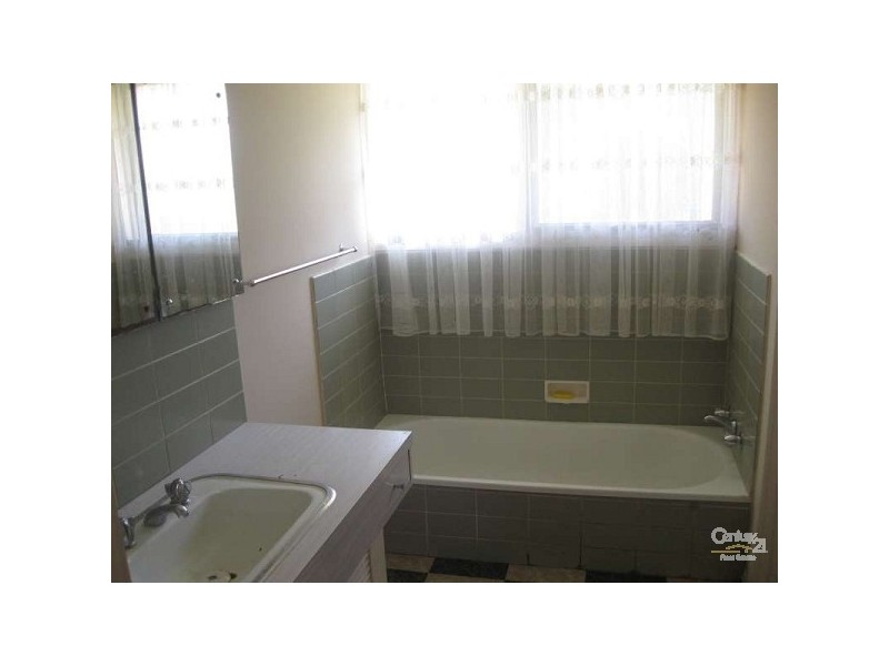 9 Hilton Avenue, Springvale VIC 3171