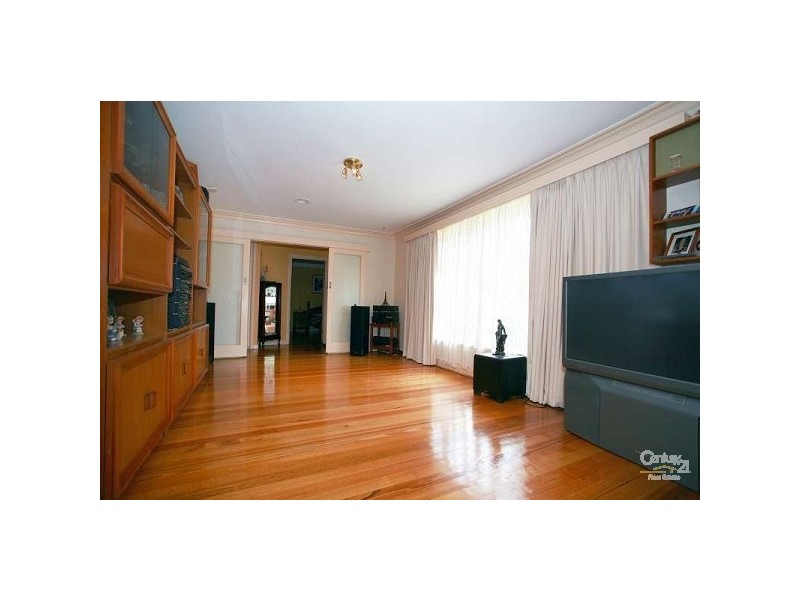 11 Whitmorr Crt, Noble Park VIC 3174