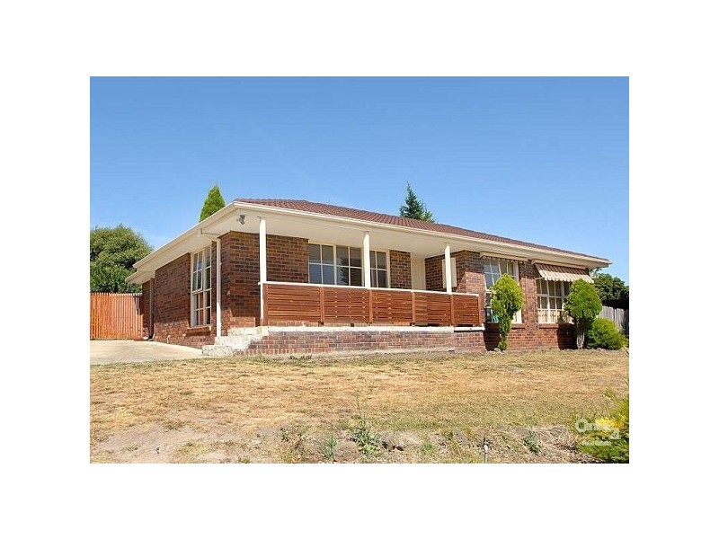 5 Giles Retreat, Endeavour Hills VIC 3802