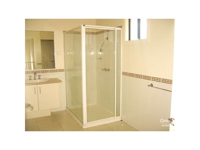 3/18 Golden Grove, Springvale South VIC 3172