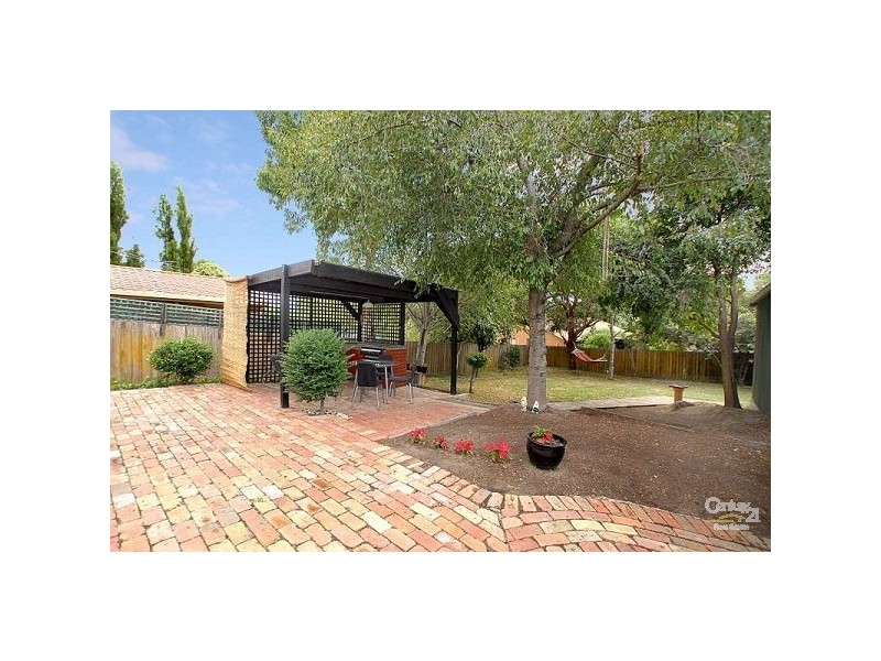 51 Eagle Drive, Pakenham VIC 3810