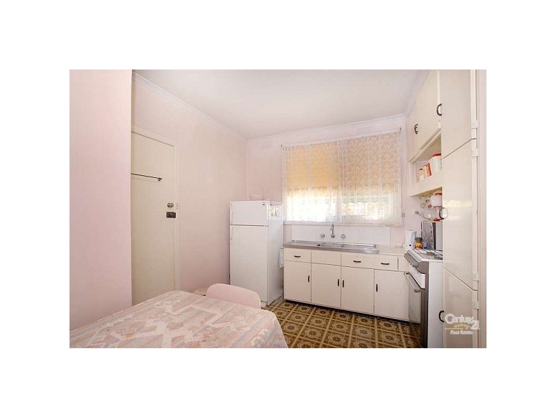 28 Woodward Street, Springvale VIC 3171