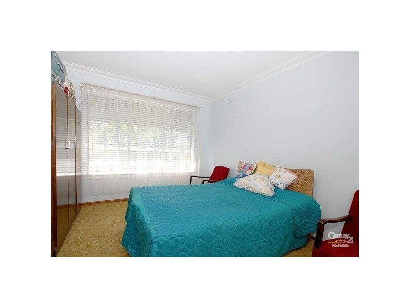 28 Woodward Street, Springvale VIC 3171