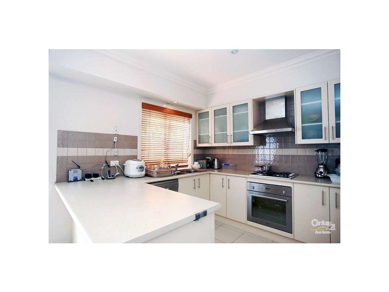 5/18 Golden Grove, Springvale South VIC 3172