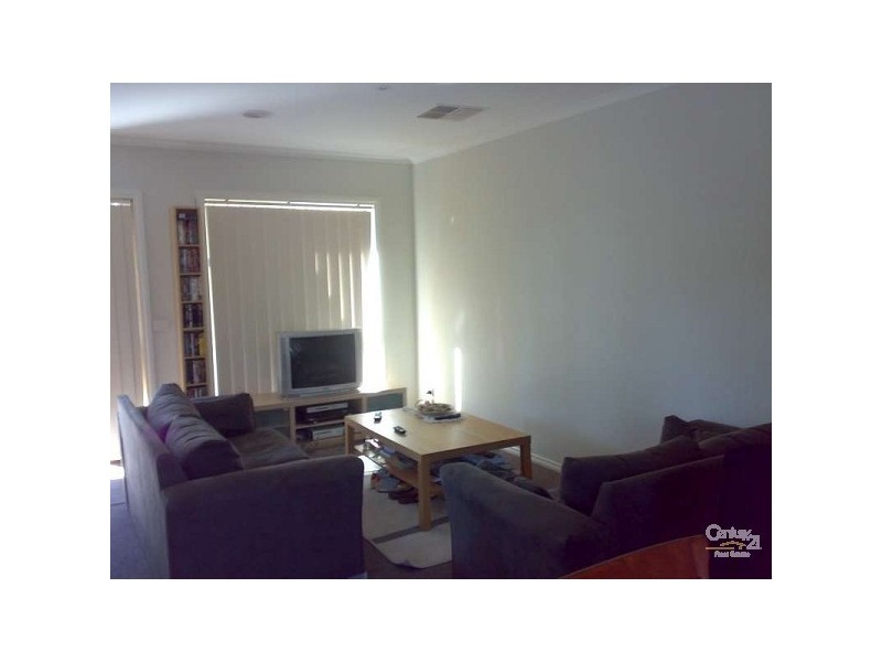 2/107 Noble Street, Noble Park VIC 3174