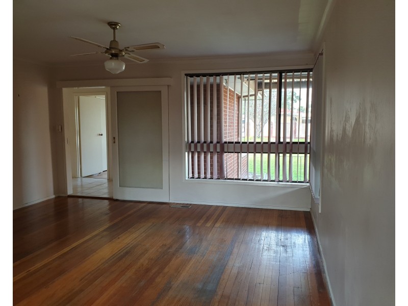 4 Bundeena Ave, Keysborough VIC 3173