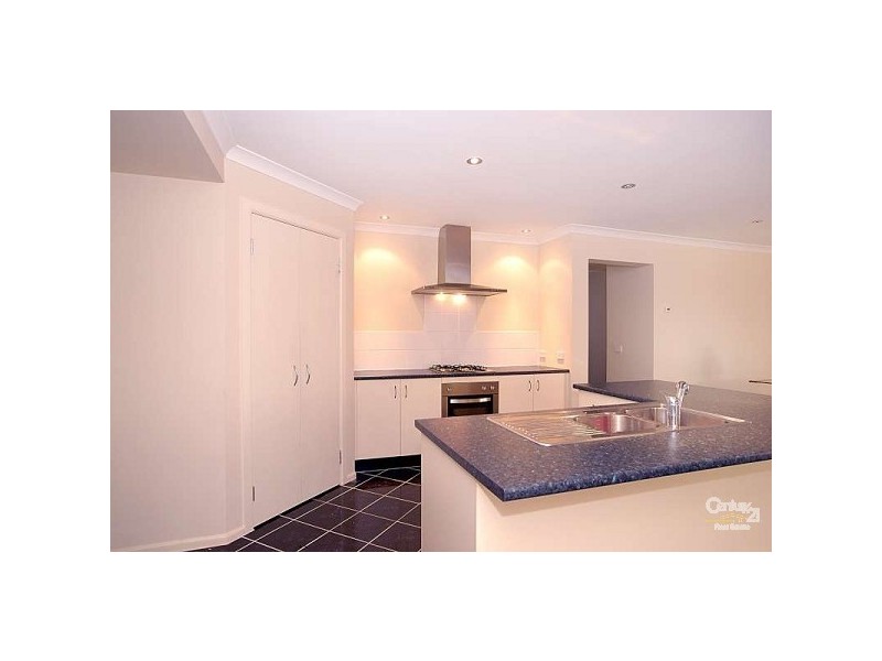 23 Baddeley Circuit, Cranbourne North VIC 3977