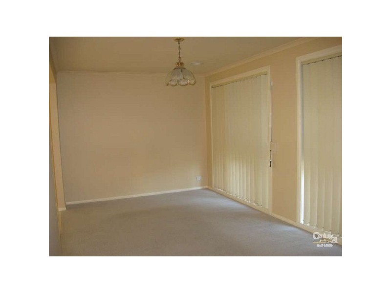 2/23 Mons Parade, Noble Park VIC 3174