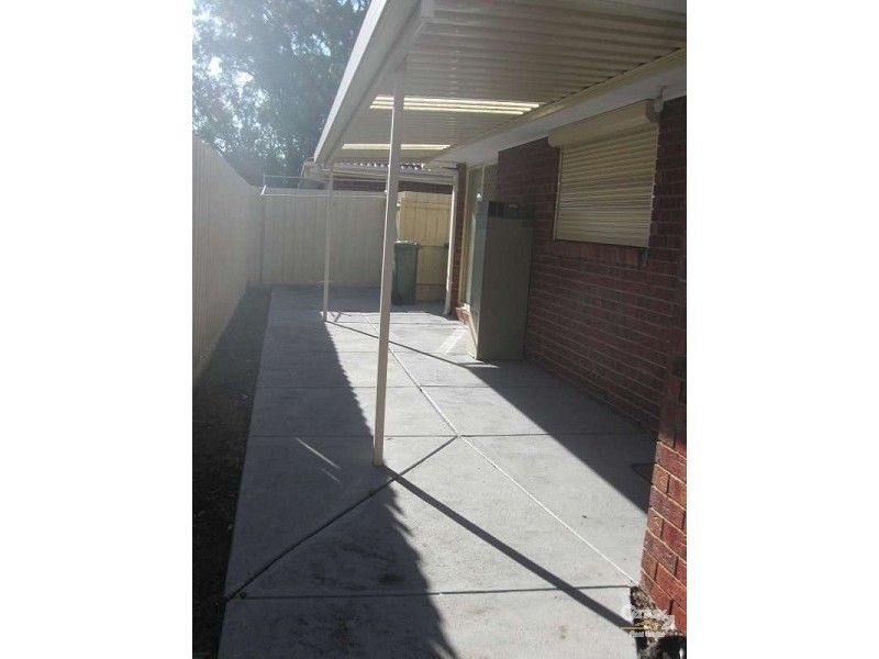 2/23 Mons Parade, Noble Park VIC 3174
