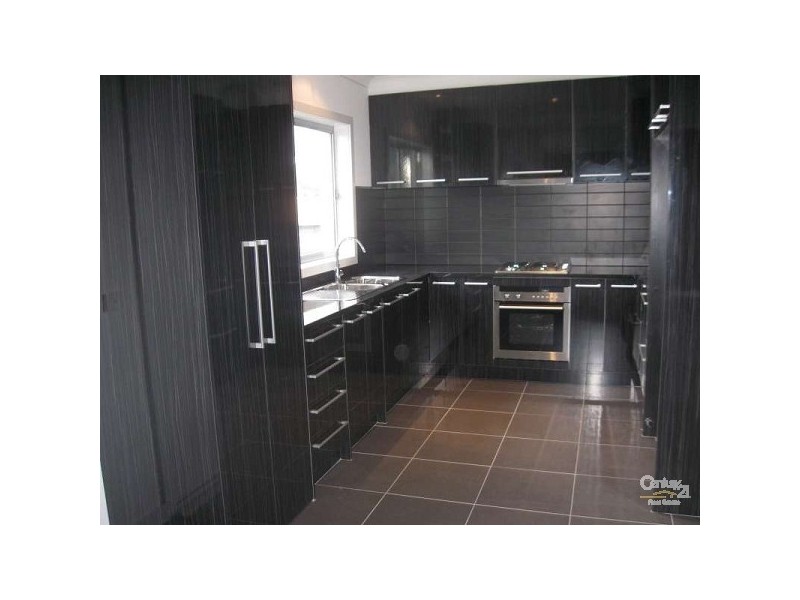 1/10 Bloomfield Road, Noble Park VIC 3174