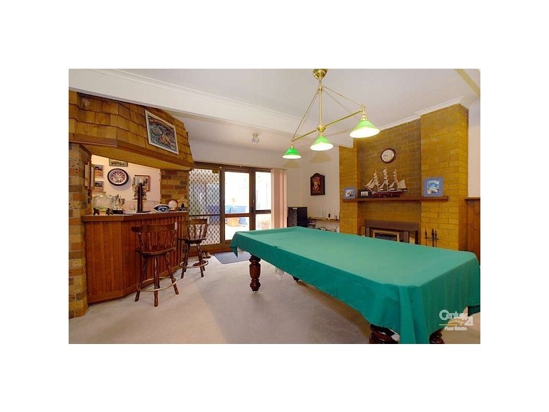 27 Damian Court, Cranbourne VIC 3977