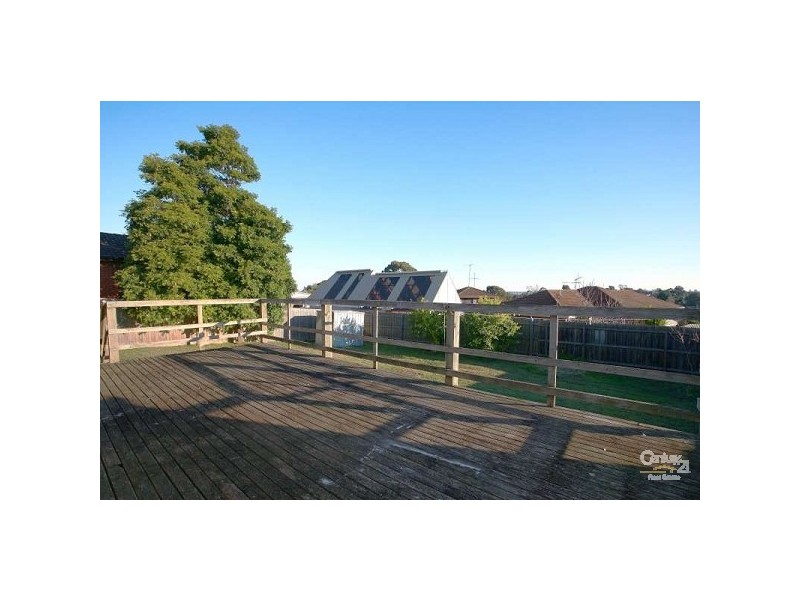 31 Matthew Flinders Ave, Endeavour Hills VIC 3802
