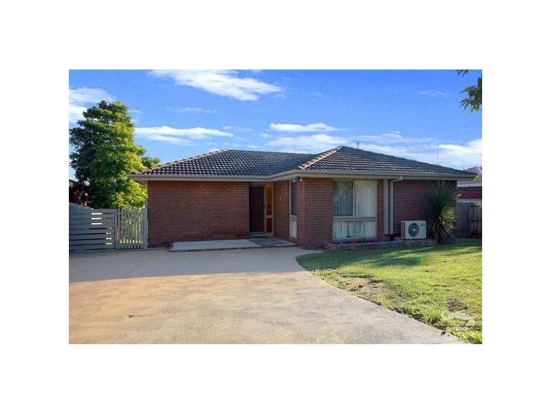31 Matthew Flinders Ave, Endeavour Hills VIC 3802