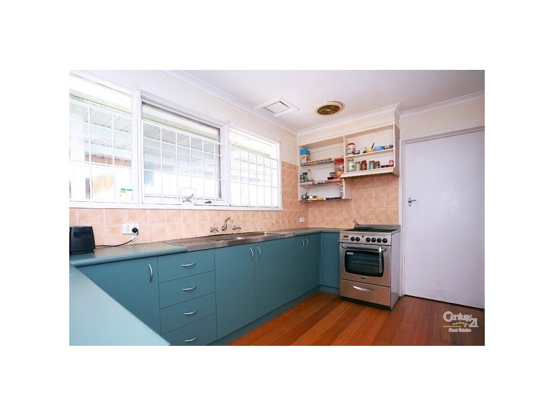 13 Rutherglen Street, Noble Park VIC 3174