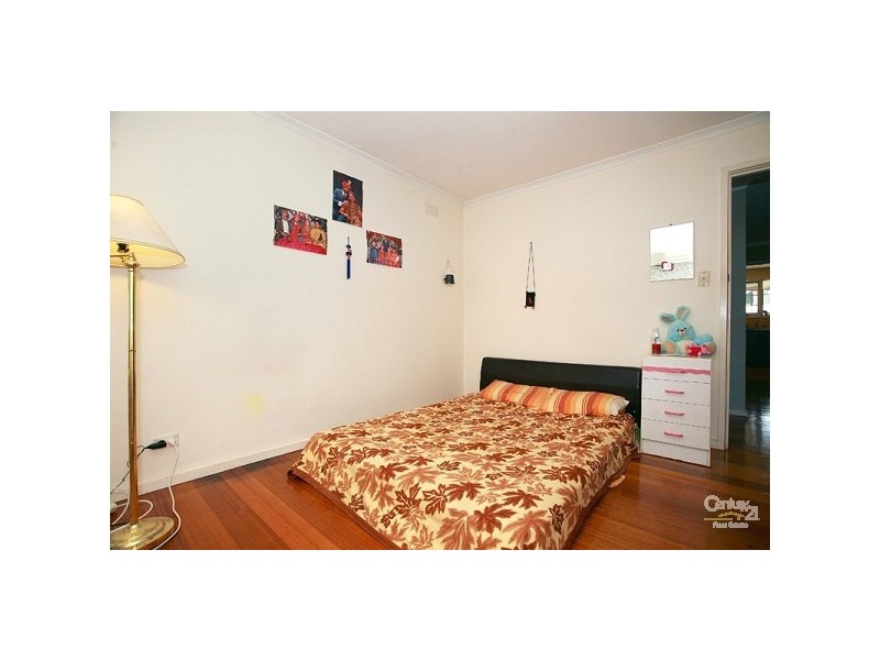 13 Rutherglen Street, Noble Park VIC 3174