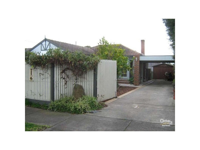 13 Mulgoa Ave, Dandenong North VIC 3175