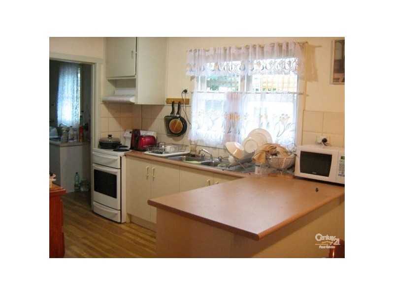 13 Mulgoa Ave, Dandenong North VIC 3175