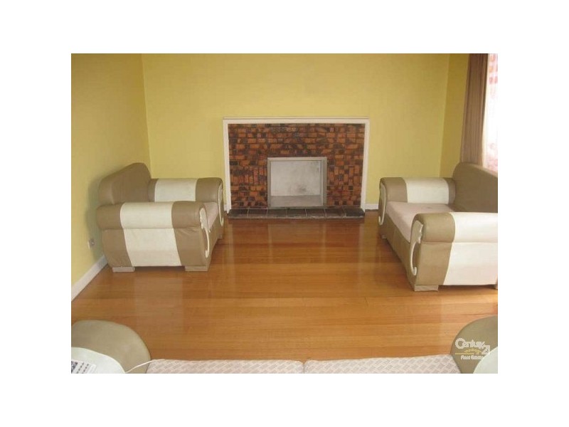 5 Suzanne Crt, Noble Park VIC 3174