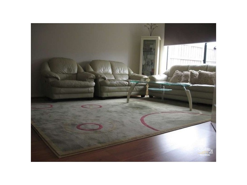 8 Rose Bush Crt, Lyndhurst VIC 3975