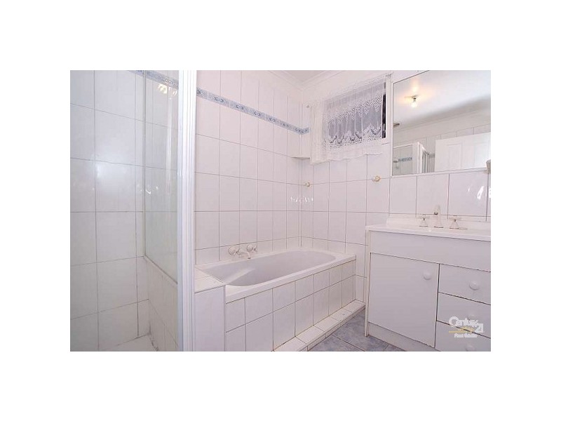 1/102 Buckley Street, Noble Park VIC 3174