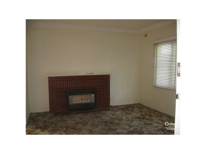 18 The Crescent, Springvale VIC 3171