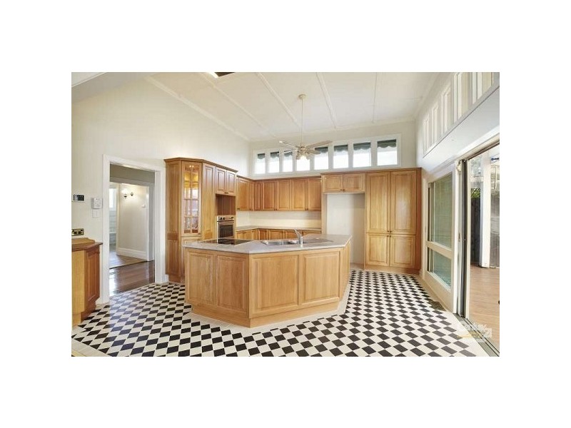 14 Lockington Cres, Dandenong VIC 3175