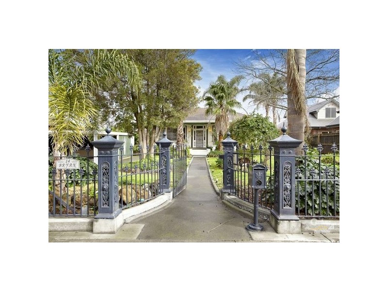 14 Lockington Cres, Dandenong VIC 3175