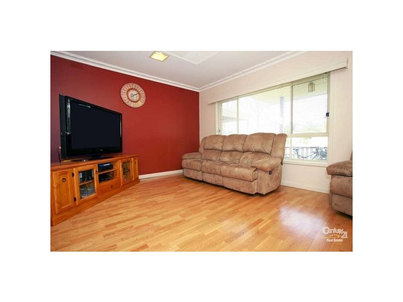 10 Dunblane Road, Noble Park VIC 3174